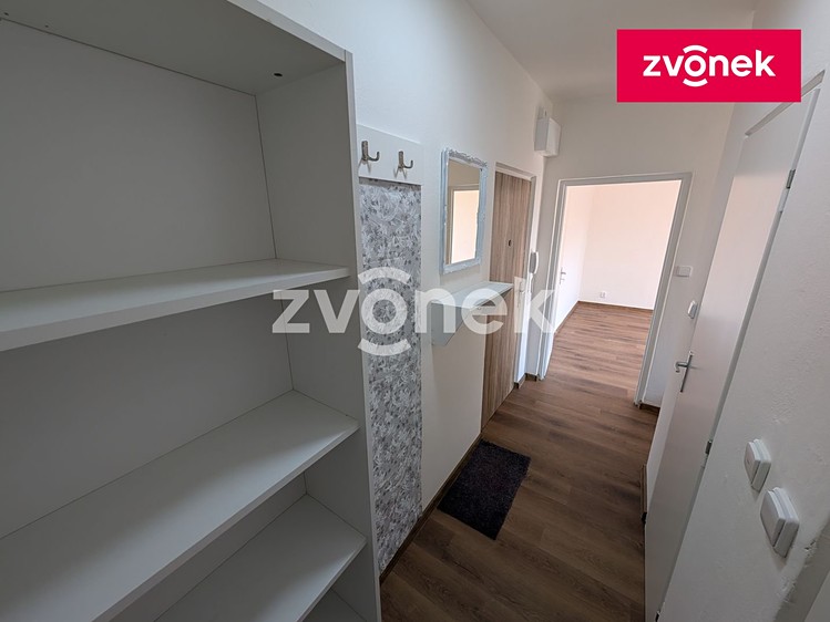 Pronájem bytu 1+1 35 m² - foto 8