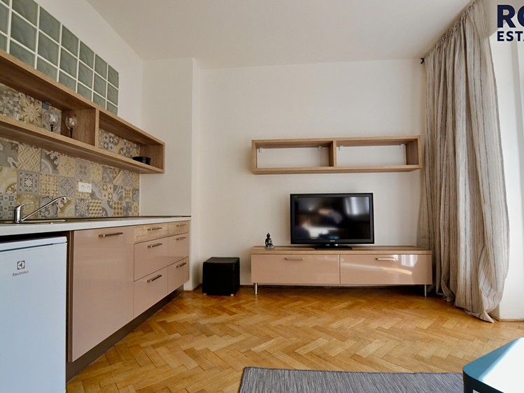 Pronájem bytu 1+kk 27 m² - foto 7