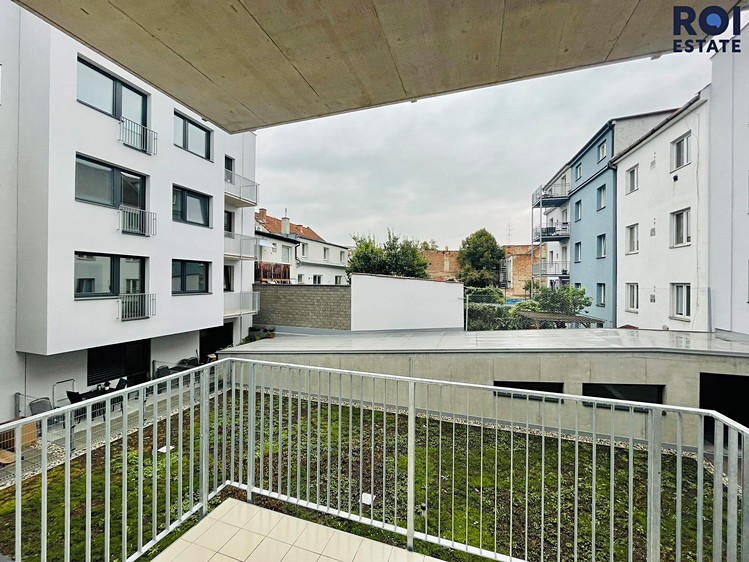 Pronájem bytu 1+kk 35 m² - foto 8