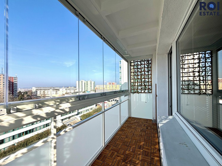 Pronájem bytu 4+1 76 m² - foto 2