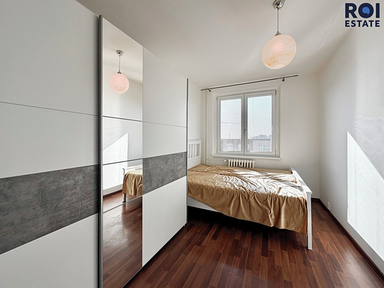 Pronájem bytu 4+1 76 m² - foto 4