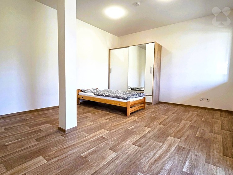 Pronájem bytu 1+kk 32 m² - foto 4