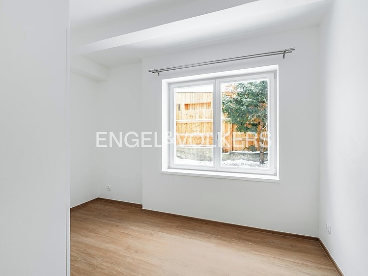 Pronájem bytu 3+kk 57 m² - foto 3