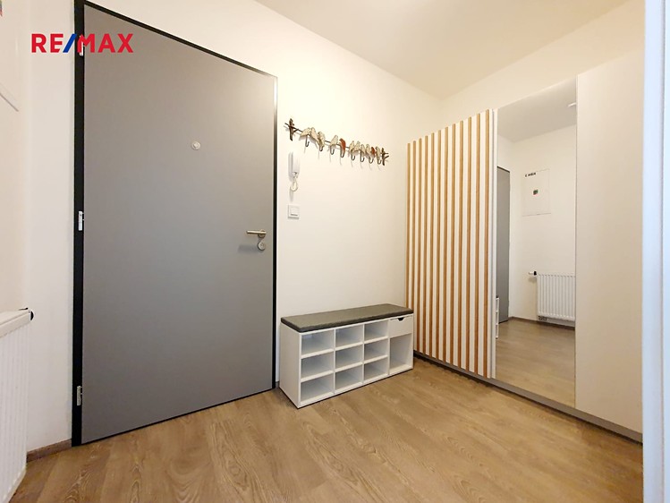 Pronájem bytu 1+kk 33 m² - foto 5