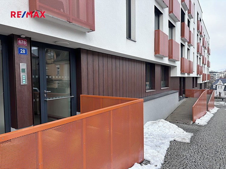 Pronájem bytu 1+kk 33 m² - foto 8