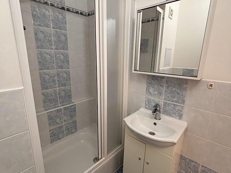 Pronájem bytu 2+kk 36 m² - foto 2