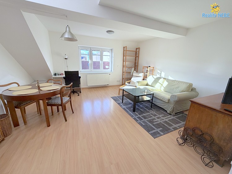 Pronájem bytu 2+kk 50 m² - foto 3