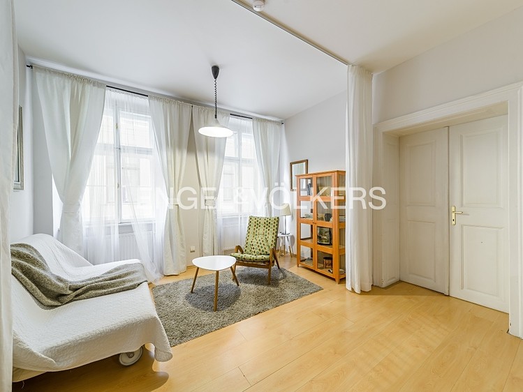 Pronájem bytu 3+kk 74 m² - foto 4