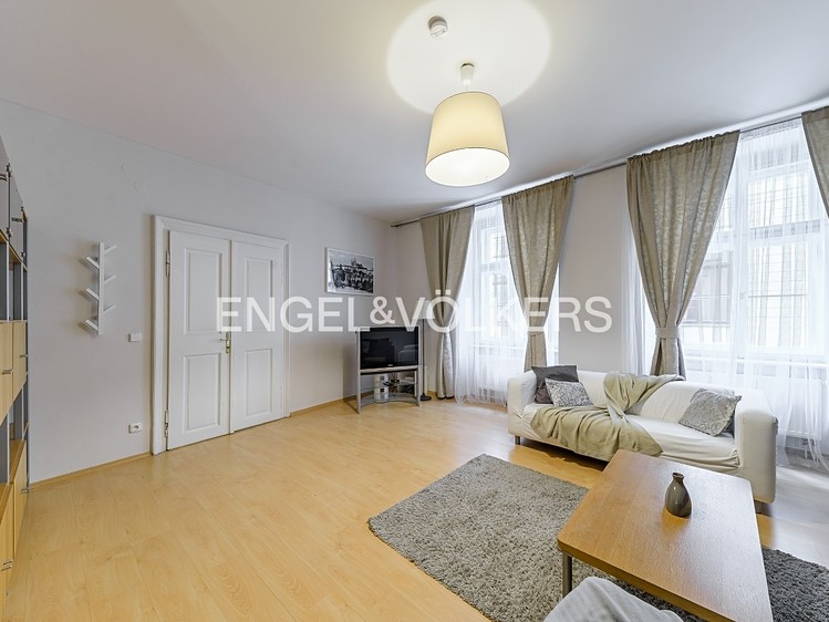 Pronájem bytu 3+kk 74 m² - foto 3