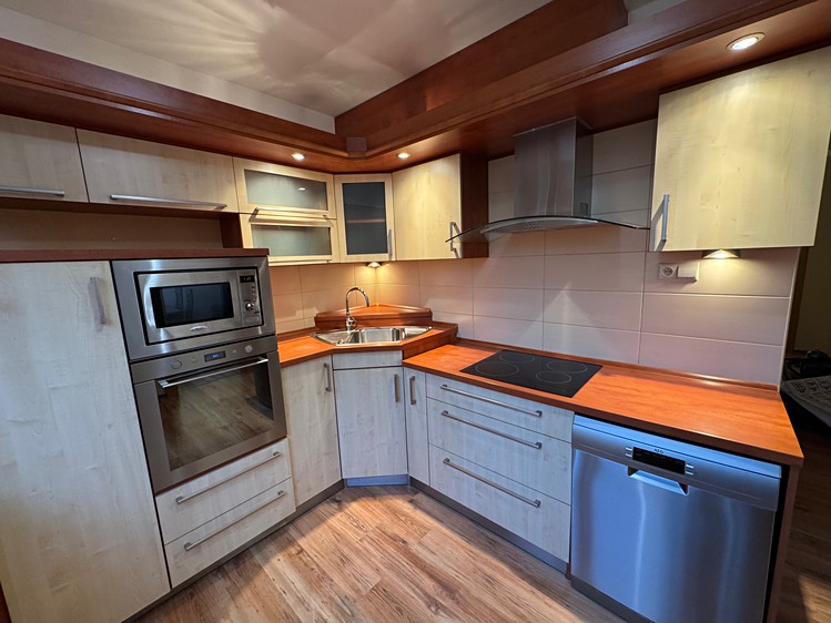 Pronájem bytu 2+1 61 m² - foto 4