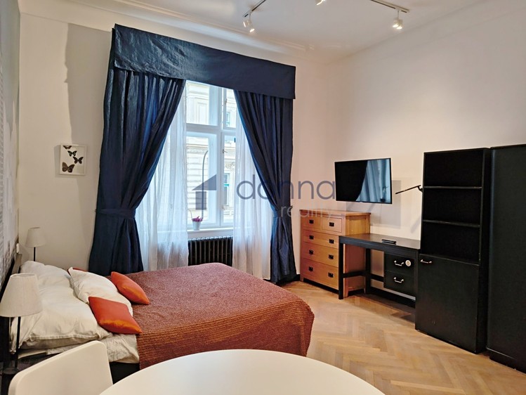 Pronájem bytu 1+kk 31 m² - foto 3
