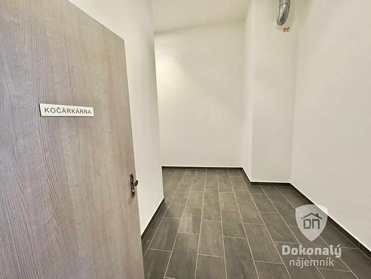 Pronájem bytu 1+kk 36 m² - foto 8
