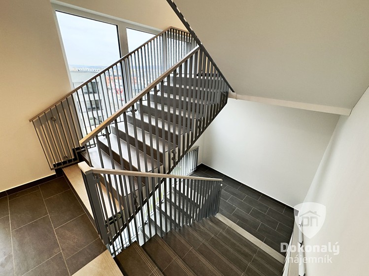 Pronájem bytu 1+kk 36 m² - foto 6