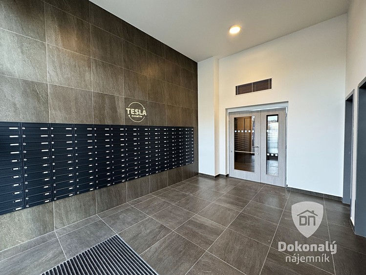 Pronájem bytu 1+kk 36 m² - foto 5