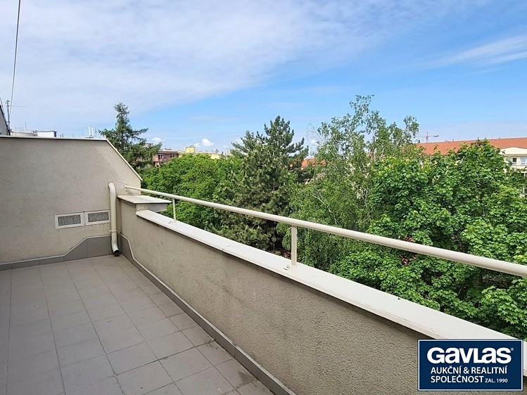 Pronájem bytu 1+kk 37 m² - foto 2