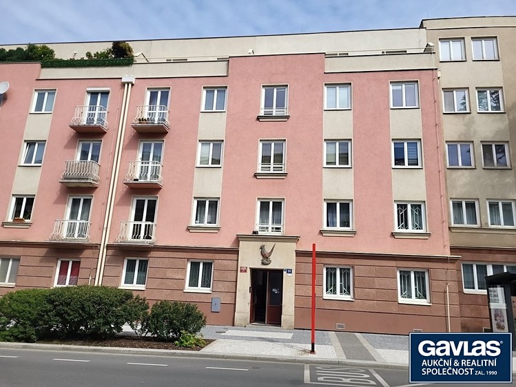 Pronájem bytu 1+kk 37 m² - foto 1