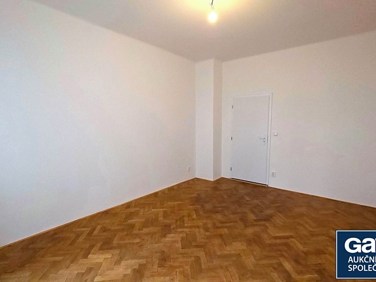 Pronájem bytu 2+kk 55 m² - foto 4