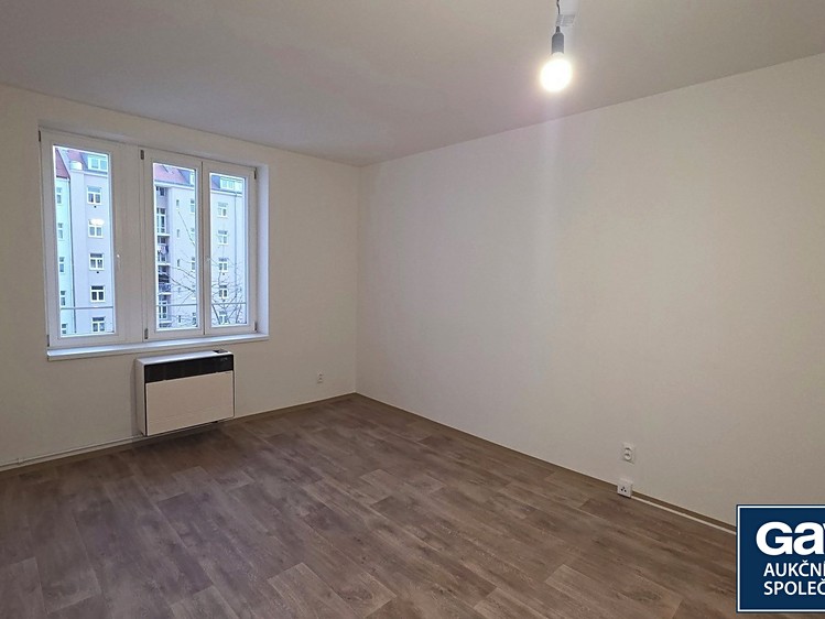 Pronájem bytu 1+kk 24 m² - foto 3