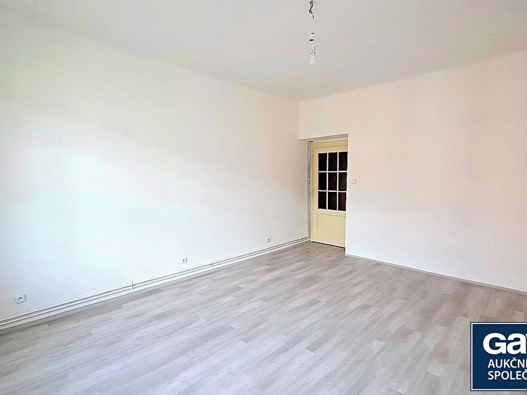 Pronájem bytu 2+1 93 m² - foto 5
