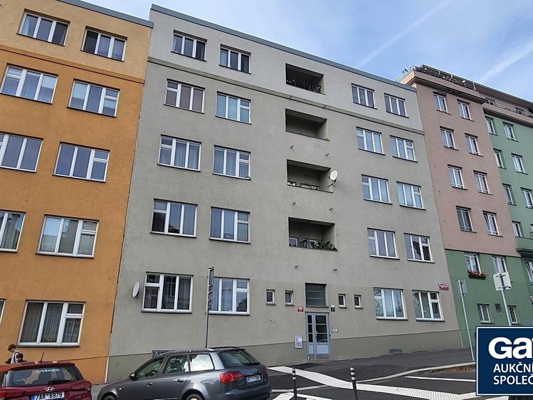 Pronájem bytu 1+1 42 m² - foto 1
