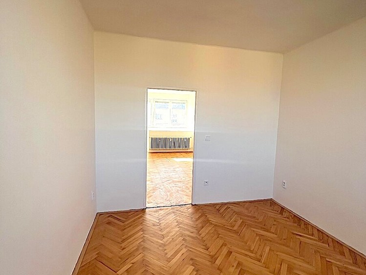 Pronájem bytu 2+1 50 m² - foto 3