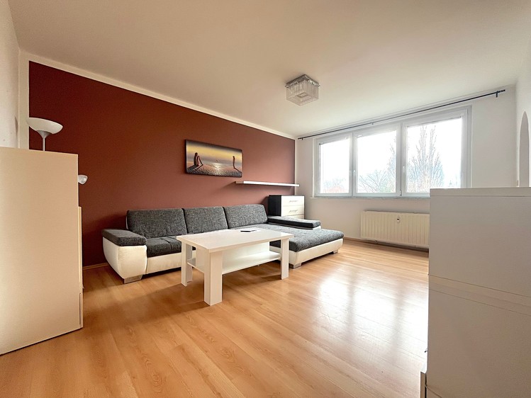 Pronájem bytu 3+1 68 m² - foto 1