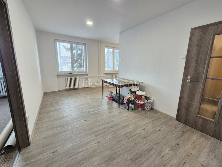 Pronájem bytu 3+1 58 m² - foto 3