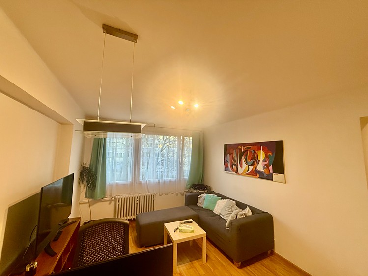 Pronájem bytu 3+kk 44 m² (Jednopodlažní) - foto 2