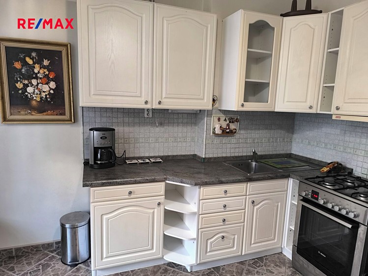 Pronájem bytu 2+1 69 m² - foto 1