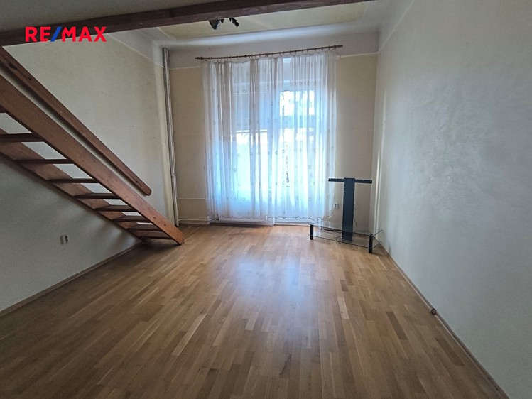 Pronájem bytu 2+1 69 m² - foto 8