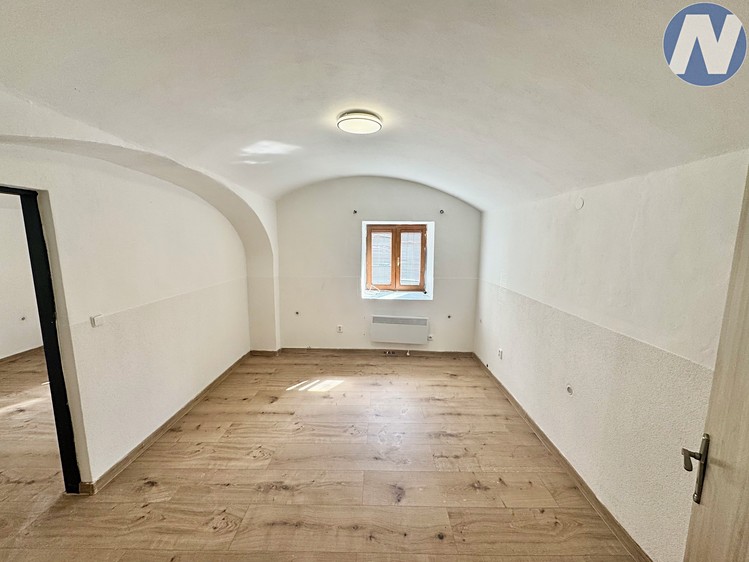 Pronájem bytu 3+1 67 m² - foto 5