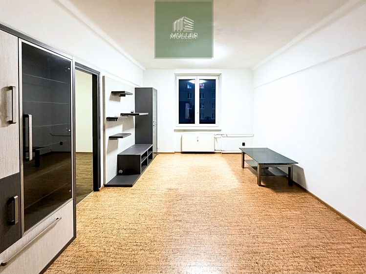 Pronájem bytu 3+1 75 m² - foto 2