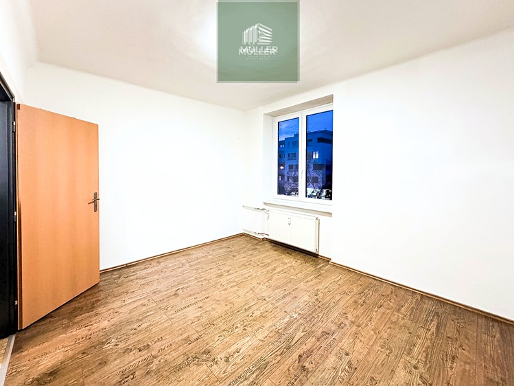 Pronájem bytu 3+1 75 m² - foto 7