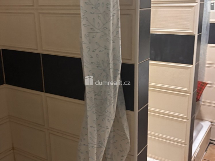 Pronájem bytu 1+kk 15 m² - foto 1