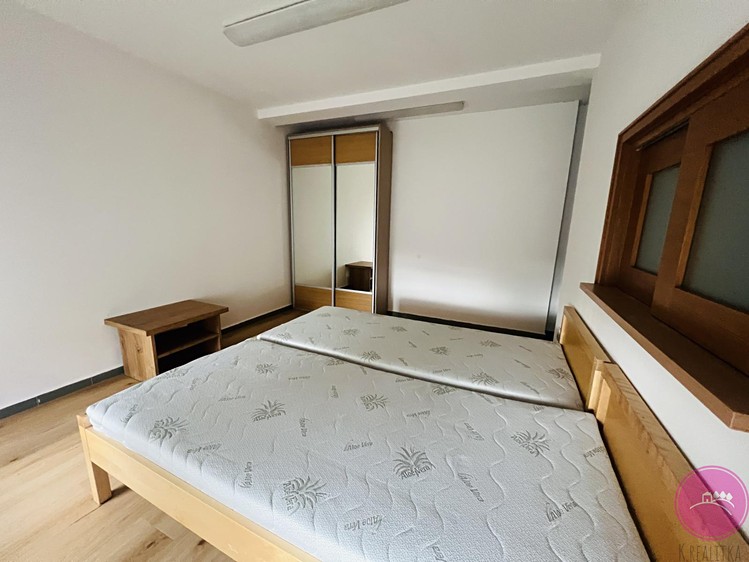 Pronájem bytu 1+1 30 m² - foto 5