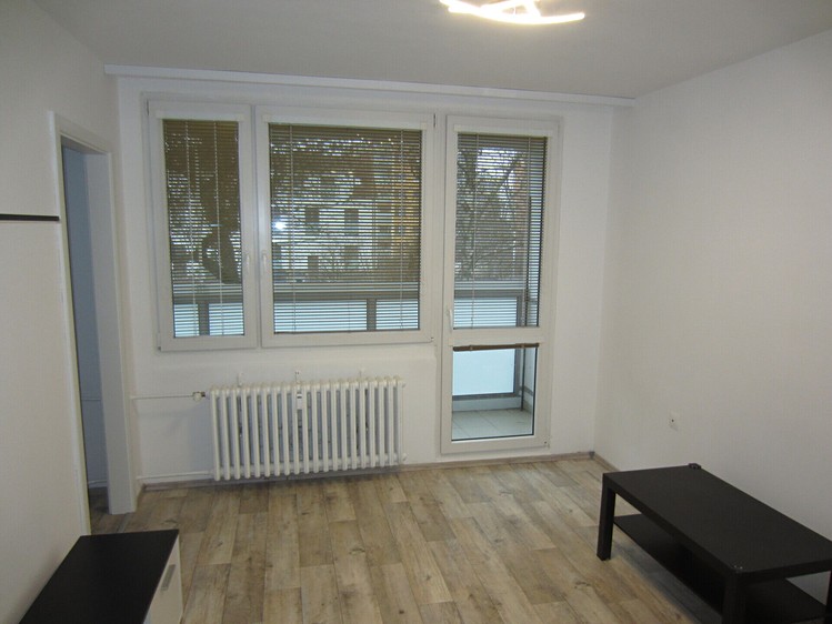 Pronájem bytu 2+1 54 m² - foto 3