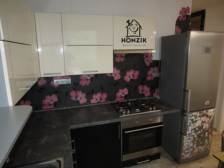 Pronájem bytu 2+1 54 m² - foto 2