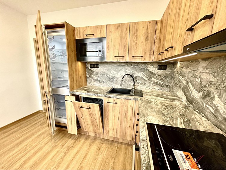 Pronájem bytu 1+1 37 m² - foto 2