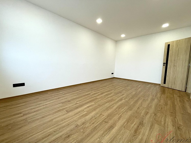 Pronájem bytu 1+1 37 m² - foto 5