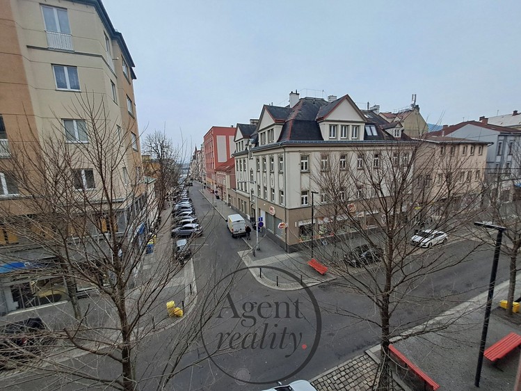 Pronájem bytu 2+kk 62 m² - foto 8