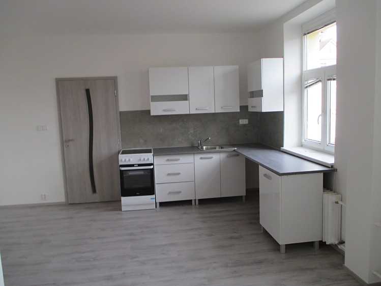 Pronájem bytu 3+kk 56 m² (Jednopodlažní) - foto 3