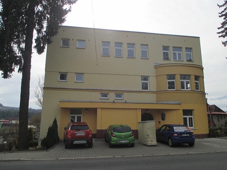 Pronájem bytu 3+kk 56 m² (Jednopodlažní) - foto 1