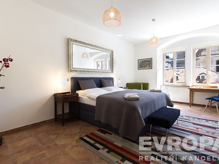 Pronájem bytu 3+1 95 m² - foto 3