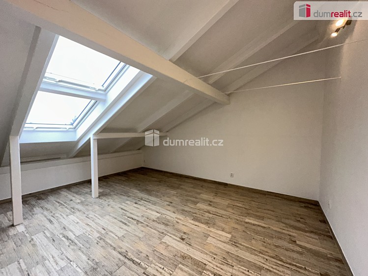 Pronájem bytu 1+kk 29 m² - foto 3
