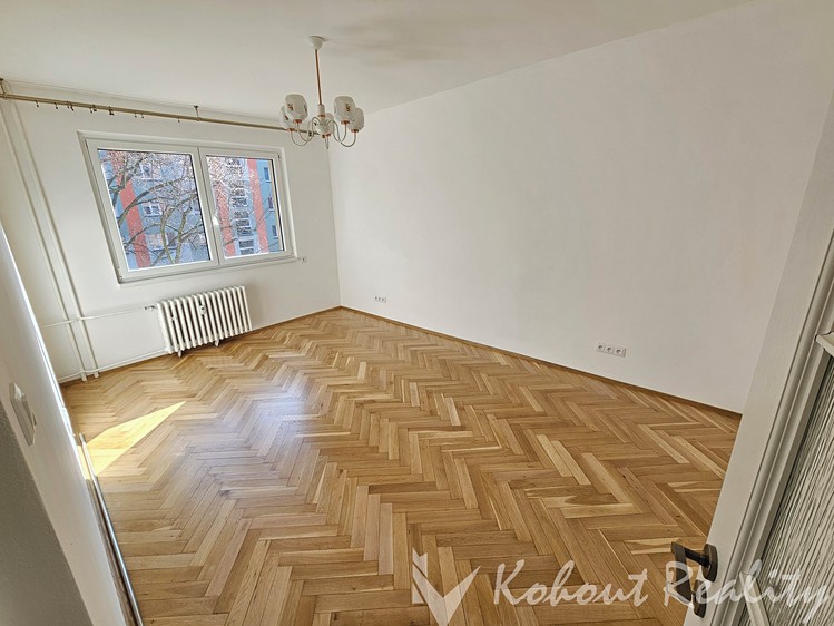 Pronájem bytu 2+1 53 m² - foto 3