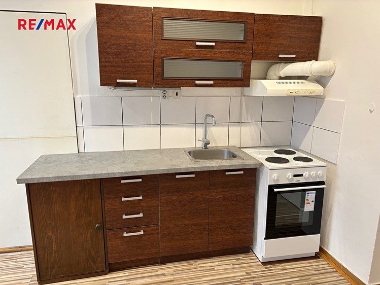 Pronájem bytu 2+kk 45 m² - foto 3