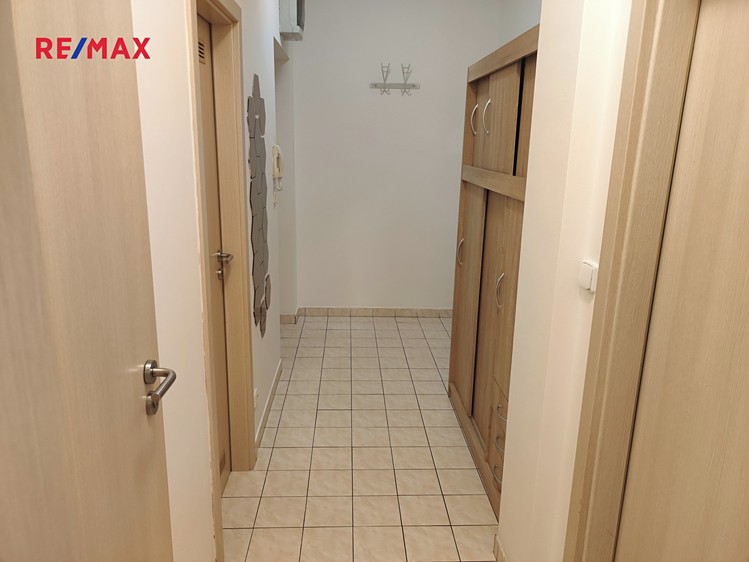 Pronájem bytu 2+kk 41 m² - foto 8