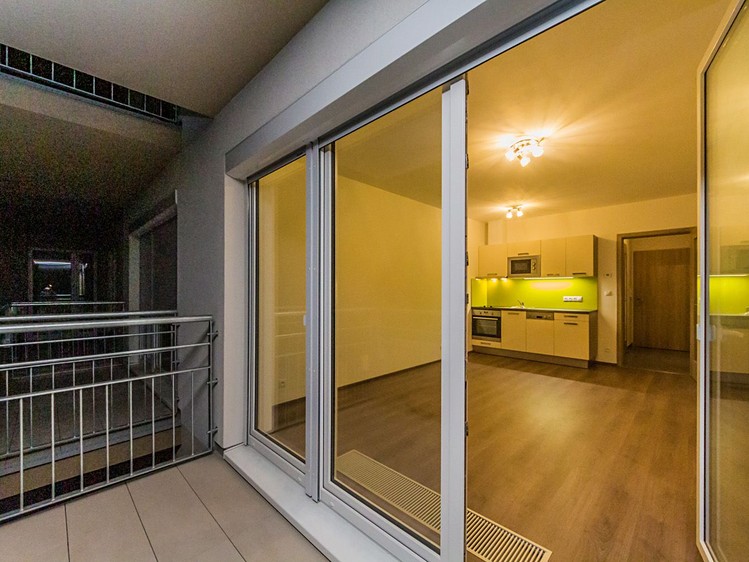 Pronájem bytu 1+kk 36 m² (Jednopodlažní) - foto 2