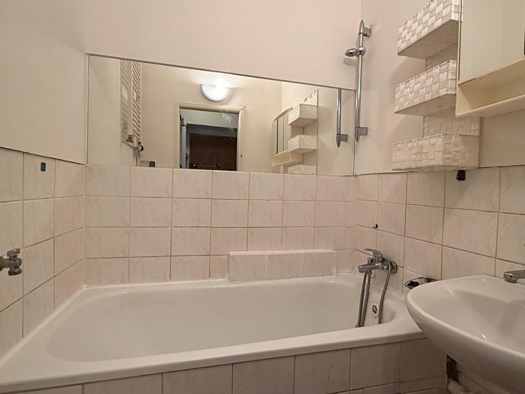 Pronájem bytu 2+1 56 m² - foto 8