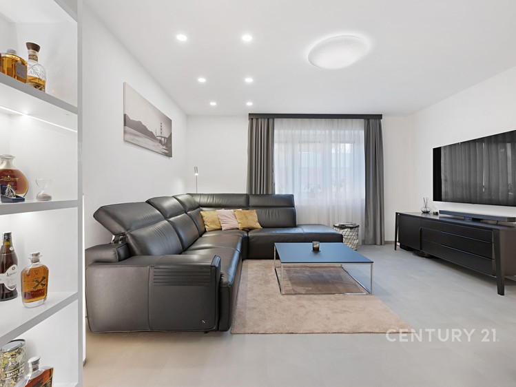 Pronájem bytu 3+1 86 m² - foto 6